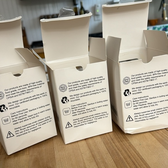 Elbebe Stackable Silicone Animal Toys Infants Bundle of 3 - Picture 5 of 5